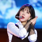 [모두드루와] 강다니엘 홈마가 올린 여자친구 <b>은하</b>
