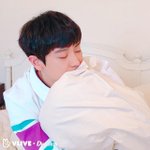 [EXO] 찬열이 ㄷㅣ스<b>패치</b> 사진 새로 뜬거 졸귀야