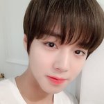 [댓글부탁해] 박지훈 흰티<b>셀카</b> 미쳤네