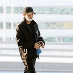 [EXO] 찬열이 싱ㄱr<b>폴로</b> 출국