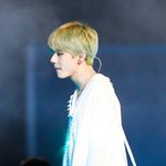 뷔 <b>뒷머리</b> 자름