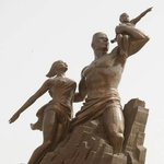[모두드루와] 북한이 300억 받고 만든 <b>동상</b> JPG