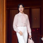 성유리 비주얼 인간 벚꽃 ? 봄 그자체 구두가 시선 <b>강탈</b>해