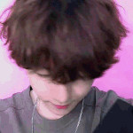 [백현] 190404 배그 백현이.<b>gif</b>