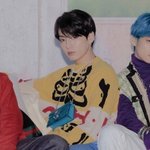 [방탄소년단] 디오니소스 컨포 떡밥 또 토해<b>냄</b>