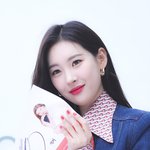 <b>날</b> <b>저</b> 세상 보내는 우리 언니 미모