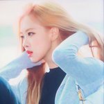 [댓글부탁해] 로제 <b>턱</b><b>선</b> 실화.,,,?
