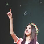 <b>탄성</b>을 터트릴 수 밖에 없는 미모