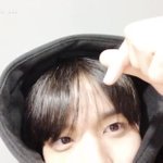 <b>진영</b>인 확실히 흑발이 젤 잘어울린다