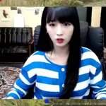 [드루와] 윤보미 지금 배그 라이브 중인데 <b>와중</b>에 예뻐