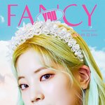 <b>다현</b>이 파란머리로 염색했다는데
