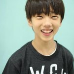 엔시티 지성 비교짤