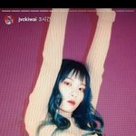 [댓글부탁해] 옆에 잘생긴 오빠 입에 <b>지폐</b>를 꽂아