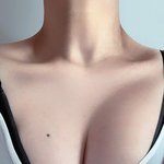 아까 <b>쇄골</b>녀 구글링해도 안나오네