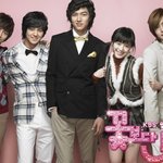 [혼자하는말] Stand         by         <b>me</b>