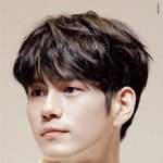 어떤 각도에서도 조각인 골격<b>미남</b>