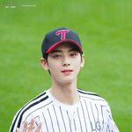 <b>야구부</b> 선배들 ㅠㅠㅠㅠ