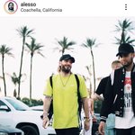 [EXO] Ale쏘 코첼<b>la</b> 에서 프리베 옷 입음