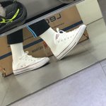 내 신발 <b>개이</b>뿜