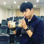 짤올려줘 <b>망상</b>글쓸게