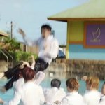 [EXO] 경수 던져진거ㅋㅋㅋㅋㅋ