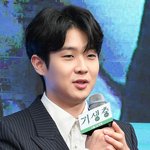 선배들한테 <b>놀림</b>당한 최우식 존귘ㅋㅋ