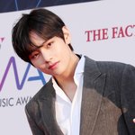 [EXO] 한쪽 <b>쌍꺼풀</b>에 낑기고 싶긔