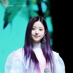 장원영 무지<b>개색</b> 머리