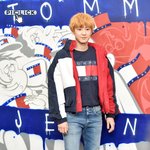 [EXO] <b>박찬열</b> 다리봐