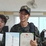 예비군훈련가서 육군참모총장 표창장받은 연예인