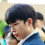 <b>또렷</b>하게 잘생긴 남돌