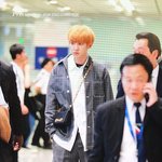 [EXO] 찬첸백시 각각 나라에 무사히 도착