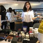 [모두드루와] 자선 바자회 참가한 <b>민아</b> 근황