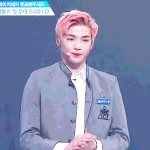 [강다니엘] 녤이 이때 <b>자켓</b> 작았던듯?
