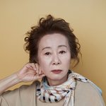 퍼스트룩 <b>윤여정</b>선생님 화보 너무 곱습니다...