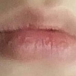 [드루와] 야 나 ㅈㄴ이틀 <b>립밤</b>안발랐다고 이상태임