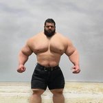넓은 어깨 <b>잘록</b>한 허리 긴 다리