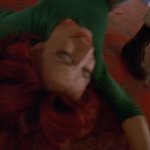 [추반] 개취로 둘중 누가 예쁜지 추반