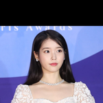 아이유 겨<b>털</b> 튀어나옴