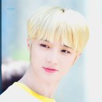 백날 <b>천날</b> 미소년일 것 같은 남돌