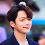 [댓글부탁해] 방금 전 <b>연남동</b>에서 게릴라 데이트한 인피니트 엘