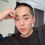 와 시우민 <b>삭발</b>한거 봐 ㄷㄷㄷㄷ