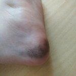 [드루와] 얘들아 나 아까 학교에서 검정물감 <b>양말</b>에 튀어서 이케됨....