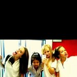 [EXO] 제니 옆에서 밥먹는 카이.<b>jpg</b>