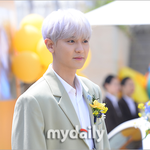 [EXO] 찬열이 이런머리 처음 아니냐