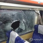 서울출발 목포로 향하던 <b>KTX</b> 탑승 승객 차창 깨고 밖으로 뛰어내려