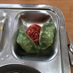 오늘 우리 급식에 <b>장미꽃</b> 나왔당 ㅎㅎㅎ