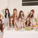 아이즈원 사쿠라가 센터 데뷔한 그룹이었냐?