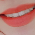 [댓글부탁해] 립스틱 새로 <b>산거</b> 개맘에 듦