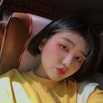 셀카임 얘들아 나 사진 좀 골라줘 금방<b>내림</b> ㅇㅇ